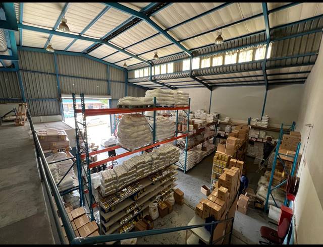 350M² WAREHOUSE TO LET IN LASER PARK
